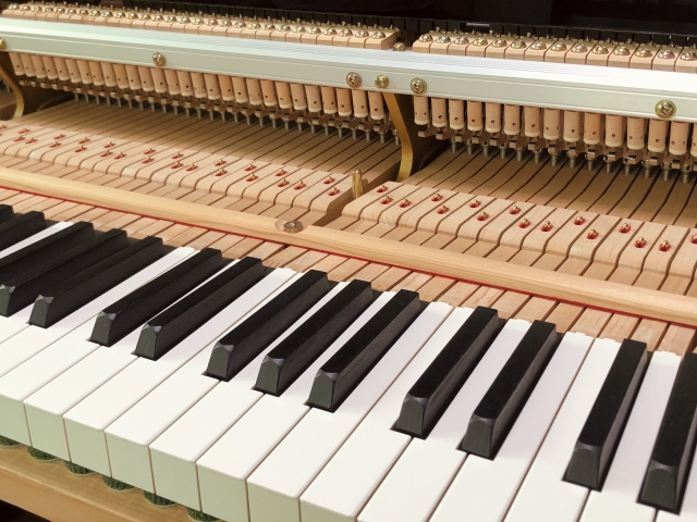 グランドピアノ中身